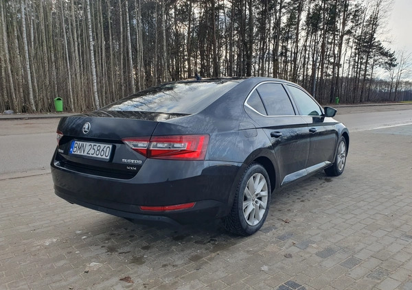 Skoda Superb cena 81900 przebieg: 270000, rok produkcji 2018 z Mońki małe 22